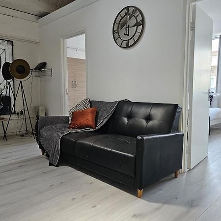 Trendy Apartment In Old Street London Exterior foto